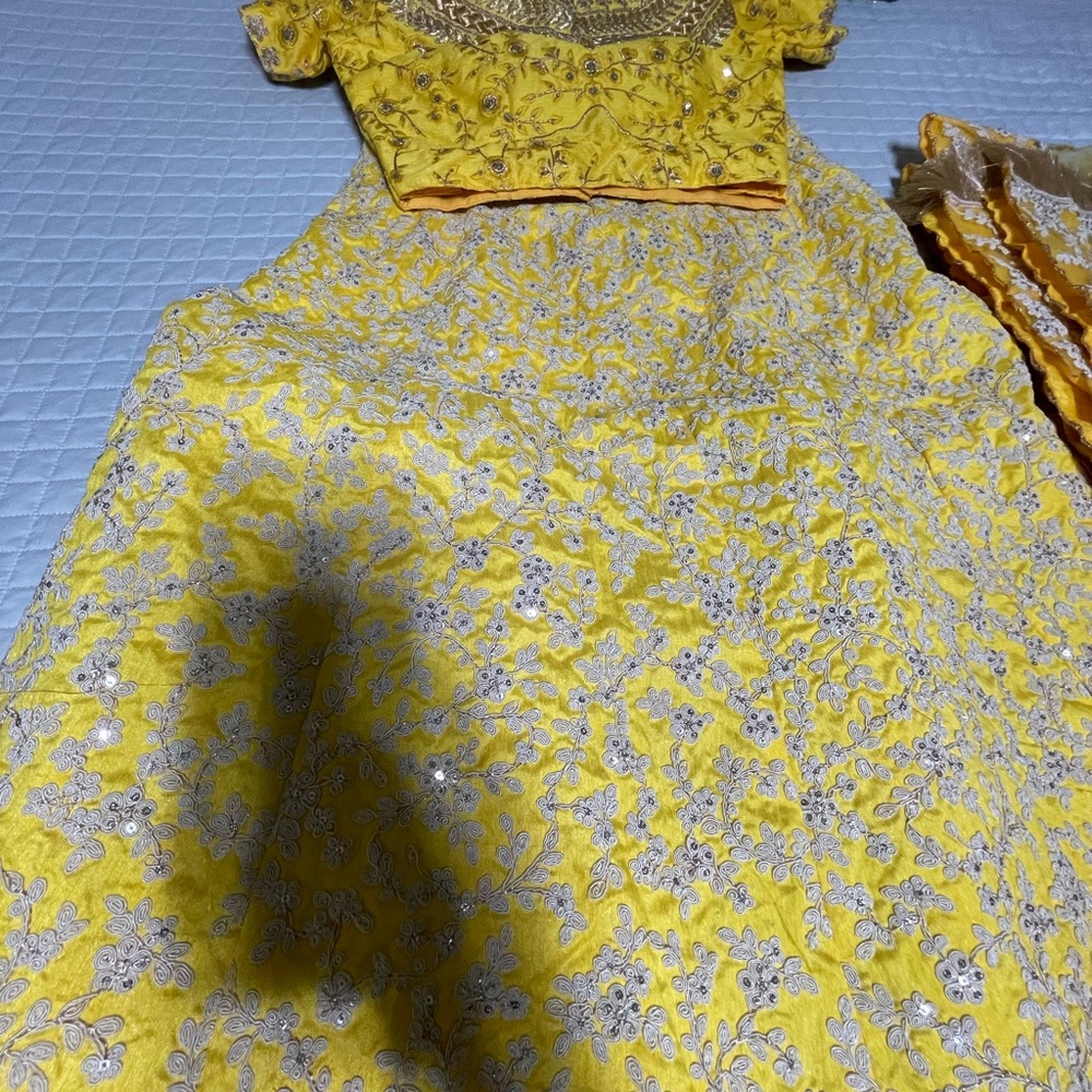 Elegant Yellow Embroidered Wedding Dress